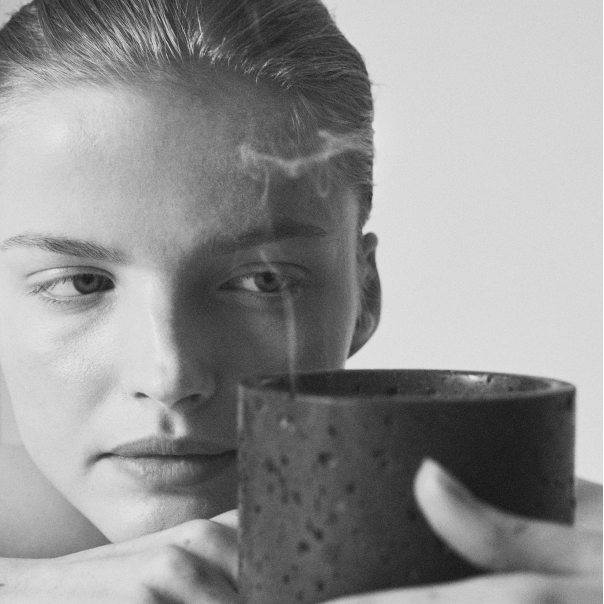 SENSE Candle in Volcanic Stone